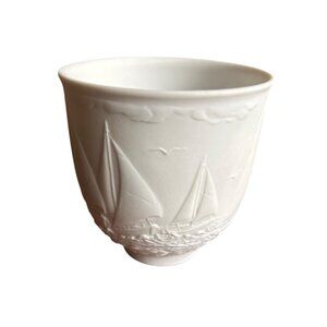 Lladro Collectors Society 1997 Sailing The Seas White Porcelain Candle Holder